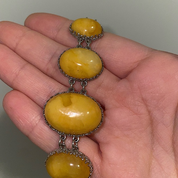 Yellow Jade bracelet. - Picture 3 of 3